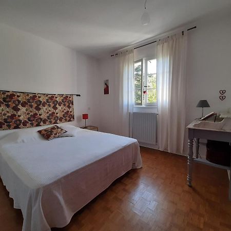 Chambre Soignee Et Accueillante A La Campagne - Ch Rouge L'Honor-de-Cos Exteriör bild