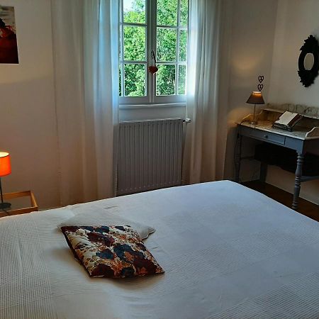 Chambre Soignee Et Accueillante A La Campagne - Ch Rouge L'Honor-de-Cos Exteriör bild